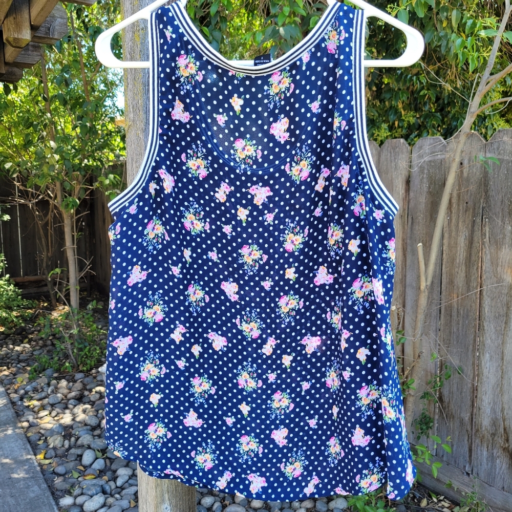 Torrid Top - Picture 2 of 3